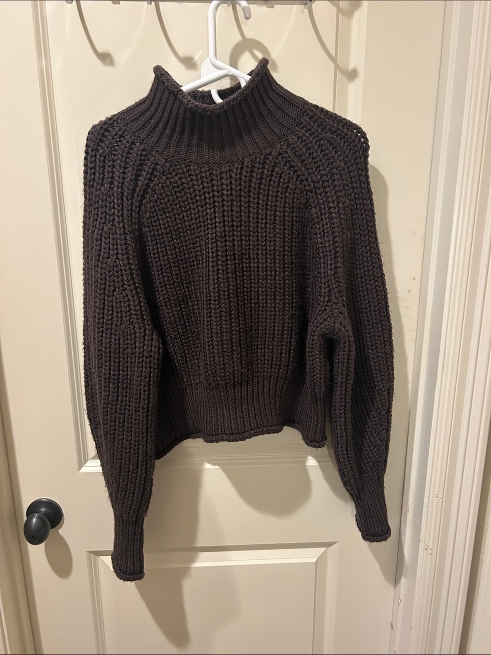 H&M Chunky Knit Turtleneck Sweater in Dark Brown